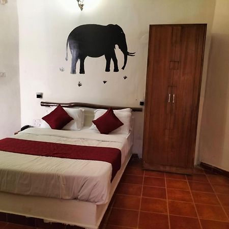 The Country Club Wildlife Resorts Bandipūr Buitenkant foto