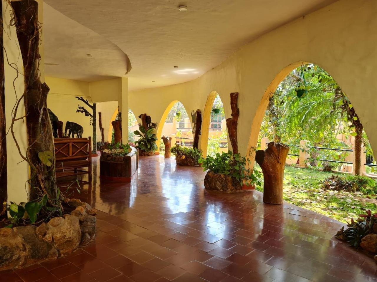 The Country Club Wildlife Resorts Bandipūr Buitenkant foto